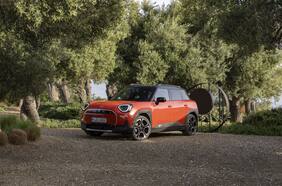 Mini presenta en Beijing al Aceman, el eléctrico que faltaba en medio de la gama