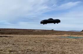 El futuro es hoy: Presentan el primer auto volador del mundo