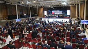 PGU, impuestos, contribuciones y acuerdo Codelco-SQM: los temas económicos que marcaron el debate presidencial de ARCHI