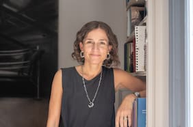 La mujer detrás del programa de Kast