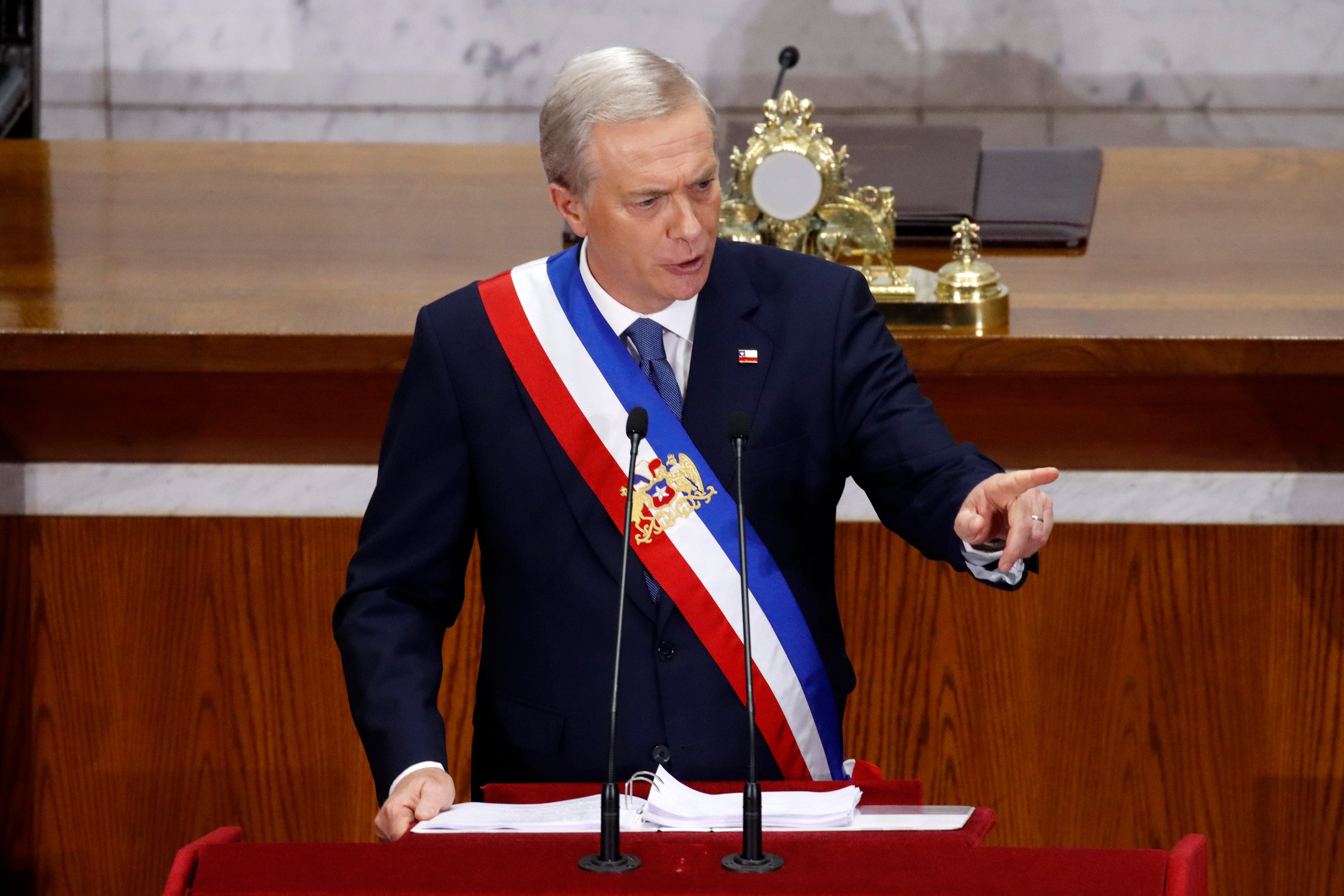 Cadem: aprobación de Kast sube a 41% tras Cuenta Pública, pero evaluación de su discurso marca el nivel más bajo desde 2010