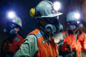 Minería opera con la mitad de la dotación y Región de Antofagasta lidera contagios en el sector