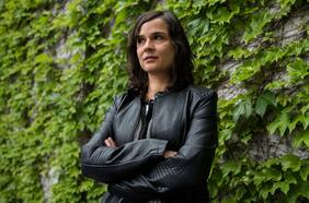 “Privilegio y no derecho”: Carolina Sanín, sus declaraciones hacia la identidad trans y una cancelación