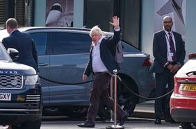 Rishi Sunak gana ventaja luego de que Boris Johnson abandonara la carrera para ser el próximo premier de Reino Unido