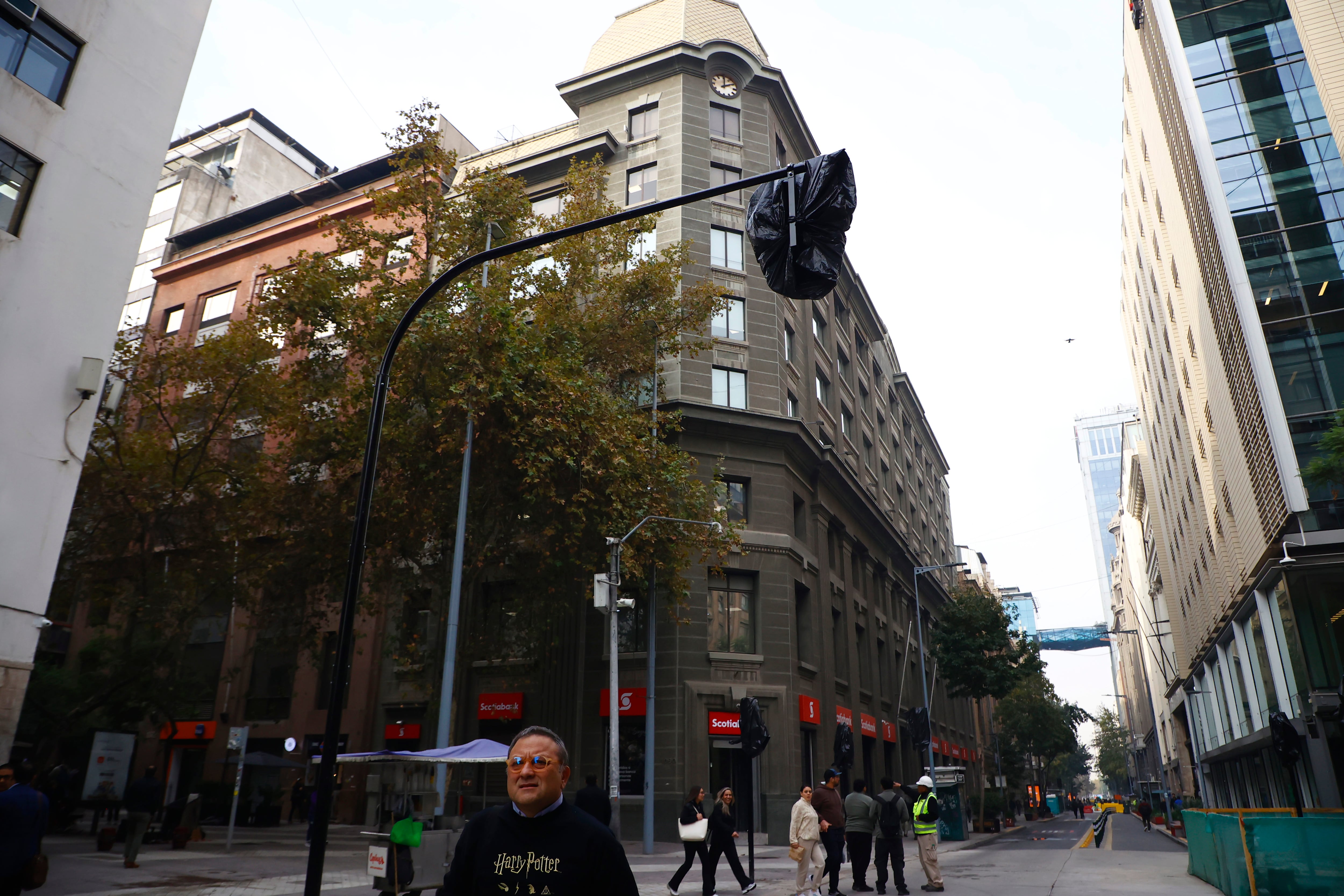 Mercado de oficinas en Santiago Centro marcan punto de inflexión y sube el precio de locales comerciales