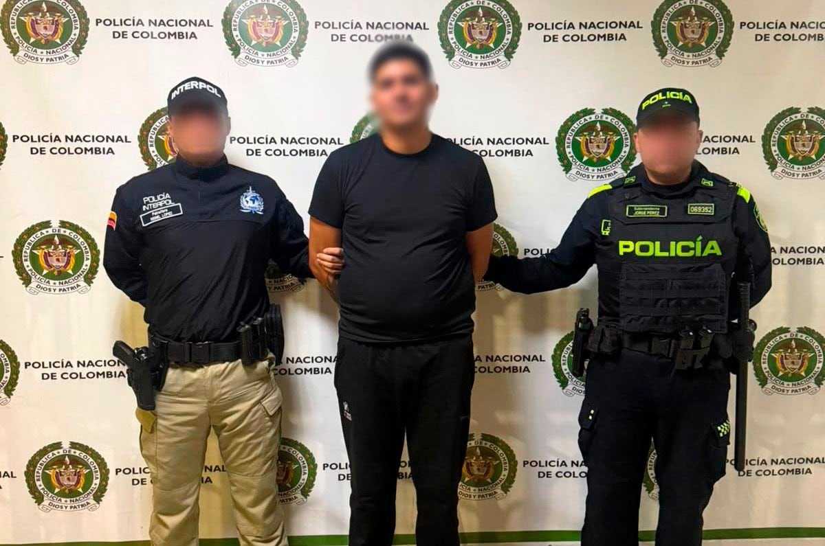 Capturan en Colombia a presunto líder del Tren del Coro buscado por femicidio y otros graves delitos en Chile