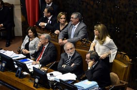 Cuarto retiro: senadores debaten dilatar su votación para después de las elecciones