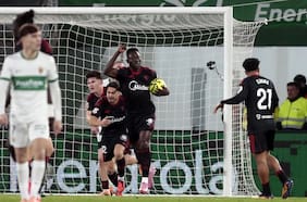 Sin Alexis Sánchez y con Gabriel Suazo: Sevilla rescata un punto heroico en su lucha por alejarse del descenso