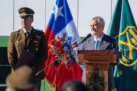 Kast inaugura tenencia fronteriza en Antofagasta: gobierno apuesta por mayor control policial en frontera con Bolivia