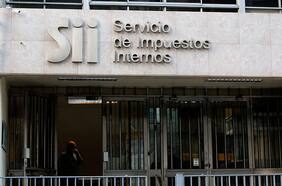 Se incuba el primer conflicto de Frigolett en el SII: Asociación de Funcionarios se declara en “estado de alerta” por falta de información sobre reforma tributaria