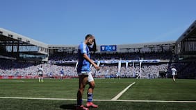 El duro castigo a Lucas Assadi por los escupitajos contra los hinchas de la UC