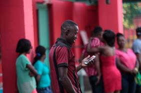 Visas laborales bajan de 100 mil y llegan a su menor nivel en casi 10 años