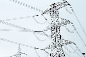 La historia de los otros US$100 millones: El sobrecosto de Transelec que también significó un alza injustificada en las cuentas de la luz