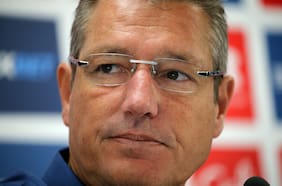 Tati Buljubasich explica la llegada de Jhojan Valencia a la UC y se refiere a la posibilidad de sumar más refuerzos