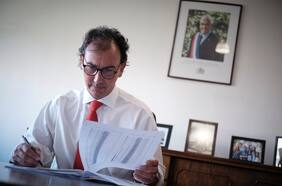 Raúl Figueroa, ministro de Educación: “El regreso a clases no puede transformarse en un gallito político”