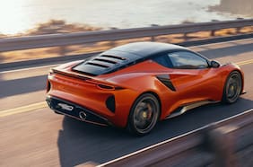Lotus estrena la versión más extrema del Emira: 420 Sport
