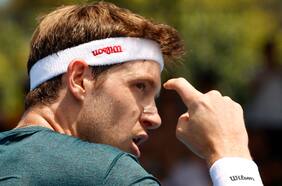 Nicolás Jarry cae ante Flavio Cobolli y suma dura decepción al despedirse en la primera ronda del Abierto de Australia