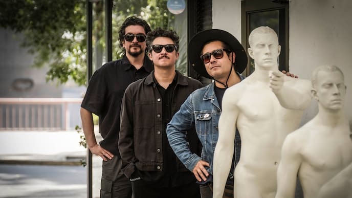 De Saloon regresa misterioso en su nuevo disco: “Tiene todos los momentos, colores y aristas que manejamos”