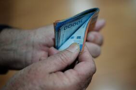 De “aún es insuficiente” a “es un monto responsable”: las reacciones parlamentarias al aumento del salario mínimo