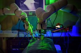 Este robot cirujano es capaz de operar de manera autónoma