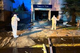 Prisión preventiva para ladrón de cajeros automáticos que resultó lesionado por detonar dispensador en Temuco