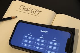 ¿Le alcanza para entrar a Medicina? ChatGPT rindió la PAES 2025 y estos fueron sus resultados