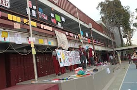 Liceo Augusto D’Halmar suspende clases presenciales tras denuncia por amenazas contra estudiante que rechazó el paro