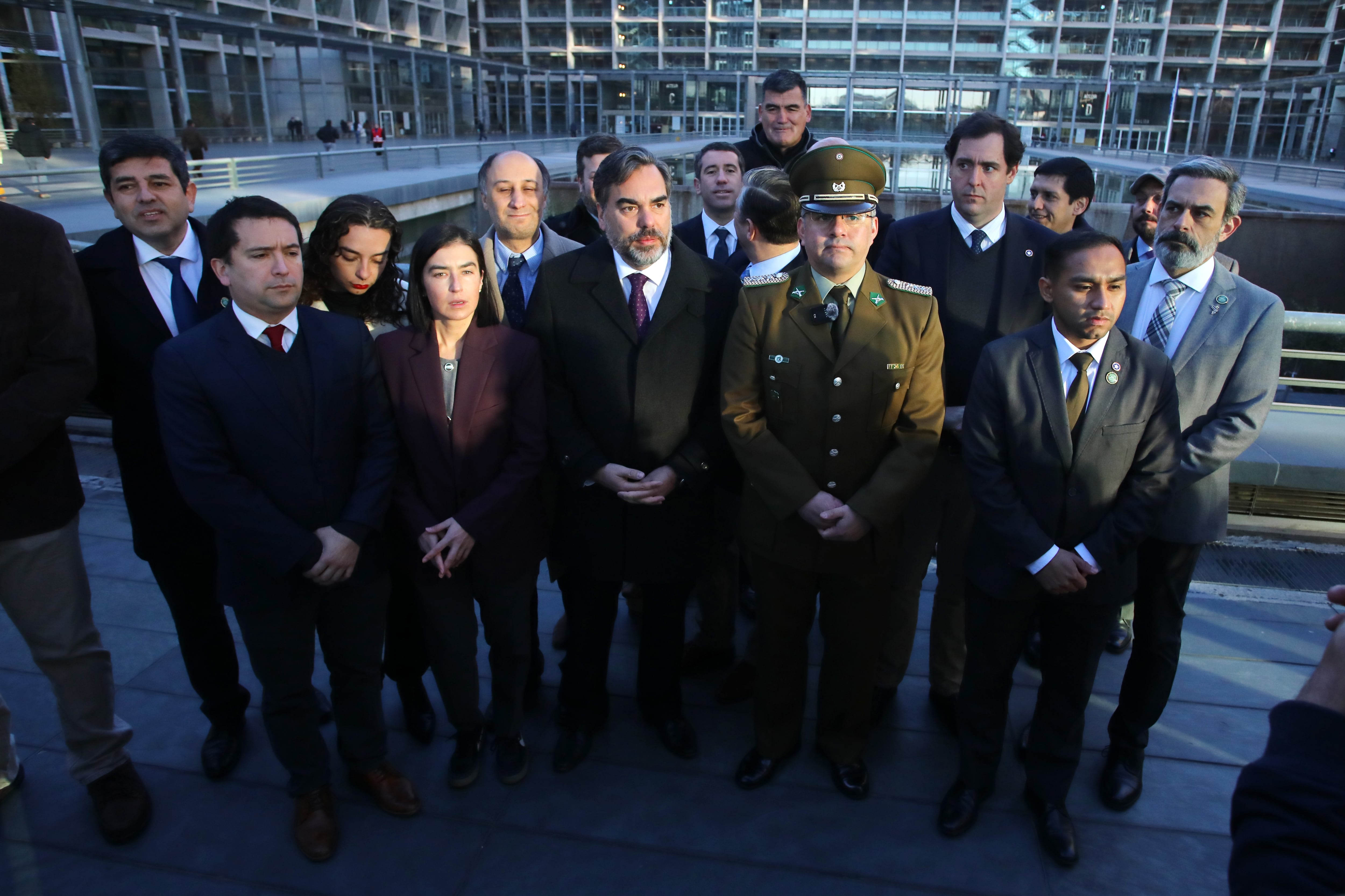 La bomba de tiempo en la derecha: presionan al gobierno para entregar indultos a uniformados condenados en octubre de 2019