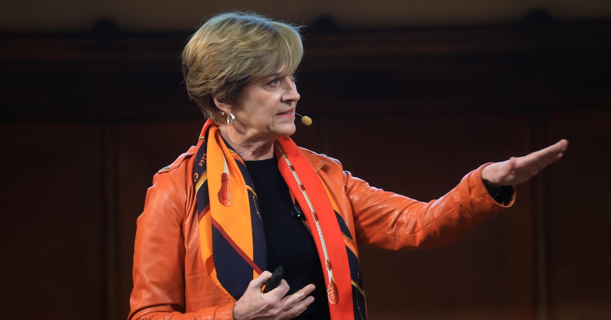 Campaña de Matthei se reconfigura tras primaria: alcaldes dejan vocería y apuestan al despliegue territorial