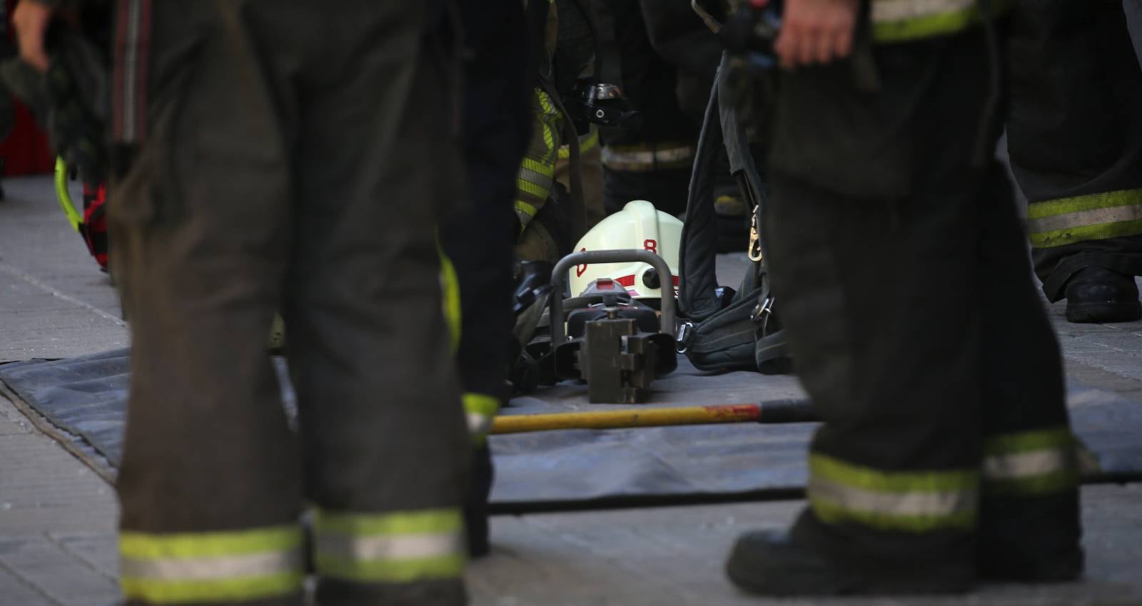 Menor de edad muere tras caer desde el noveno piso de un edificio en comuna de Santiago