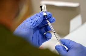 EEUU deja de recomendar las vacunas contra el Covid-19 para niños y embarazadas