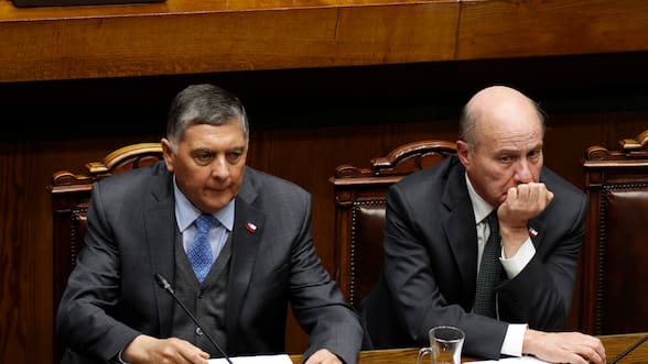 Se busca abogado: La Moneda evalúa nombres para defender la megarreforma ante el TC y no repetir el caso Escuelas Protegidas