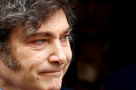 Cuestionan a Milei por nombrar vía decreto a juez de la Corte Suprema de Argentina