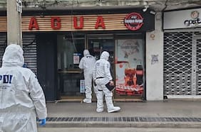 Homicidio frustrado en el centro de Viña del Mar: sujeto fue baleado mientras estaba en su vehículo