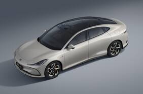 La nueva marca premium de MG presenta un sedán eléctrico con 1.000 kms de autonomía