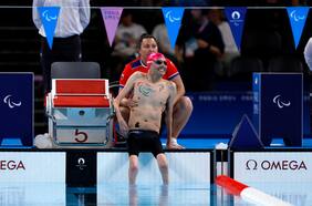 Alberto Abarza arrasa en su serie e irá por una nueva medalla en los Juegos Paralímpicos de París