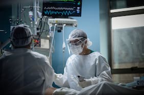 Trabajadores de la salud han presentado 670.000 licencias médicas en 15 meses y el 27% es por trastornos mentales