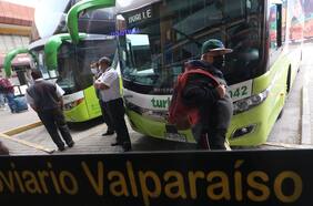 El déficit que afecta a buses, micros y camioneros: faltan más de 20 mil choferes