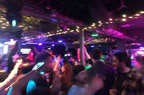 Locura y confusión: Escenas de la primera noche en libertad