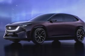 El Mazda EZ-60 se deja ver antes de su presentación oficial en el Salón de Shanghai