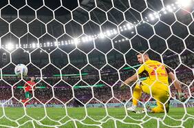 Video: Achraf Hakimi, el nacido en Madrid que picó el penal como Alexis para eliminar a España del Mundial