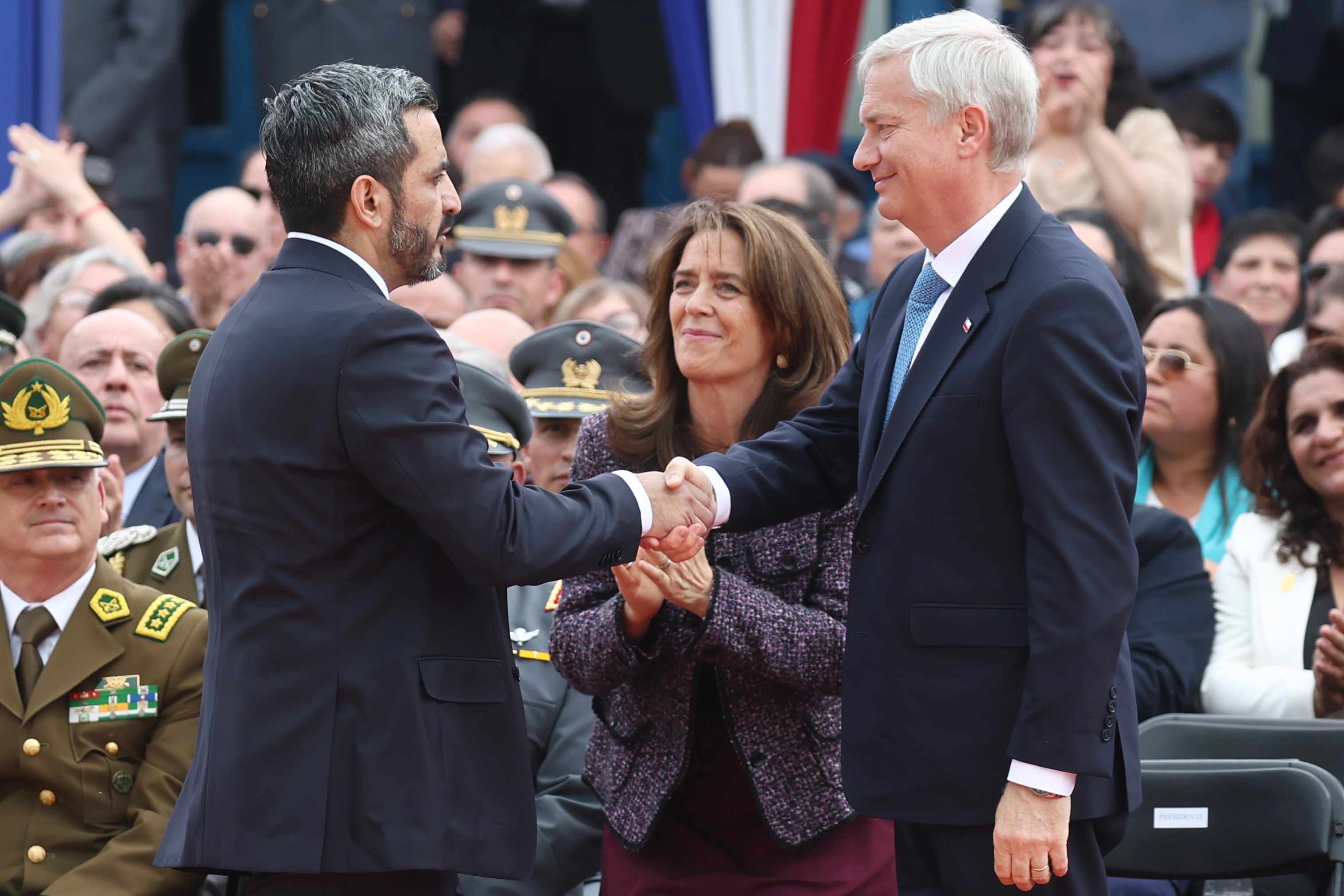Santiago 17 de septiembre 2026.
El Presidente de la Repblica, Jose Antonio Kast, junto al alcalde de San Bernardo, Christopher White, participa en el desfile civico militar en Honor a las Glorias del Ejercito de Chile.
Dragomir Yankovic/Aton Chile
