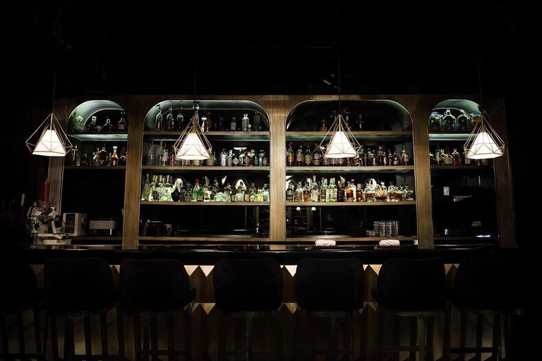 Bar, handshake, speakeasy