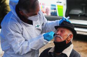 Casi dos tercios de los empleos asalariados creados en último año son del sector público