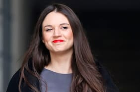 Elecciones FA: la reaparición de Irina Karamanos en primera actividad de campaña de Yeomans