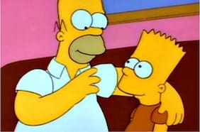 Productor de Los Simpson dice que Homero seguirá estrangulando a Bart
