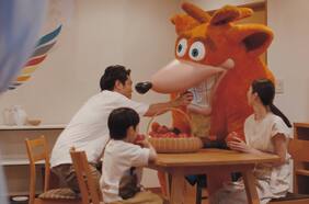 El corpóreo de Crash Bandicoot regresa en Japón con un extraño tráiler