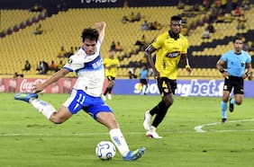 “Al borde de la eliminación”: prensa de Ecuador sepulta a Barcelona de Guayaquil tras triunfo de la UC en Copa Libertadores