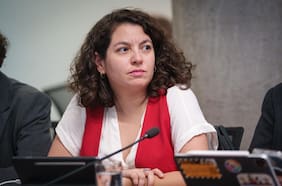 Ministra Toro informa pago de alrededor de 2.200 bonos de recuperación entre Ñuble y Biobío por incendios forestales