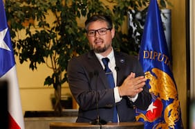 Jefe de bancada PDG presiona al gobierno: “Aprobaremos en general en la medida que cumplan aquello que pusimos sobre la mesa”